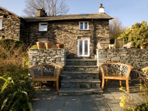 Family friendly 3 bedroom property with waterside views in Coniston, 8.1 miles South East of Scafell Pike