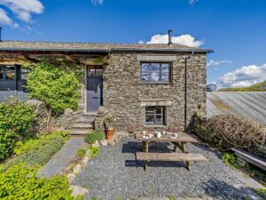 4 star 3 bedroom property with waterside views in Coniston, 8.1 miles South East of Scafell Pike